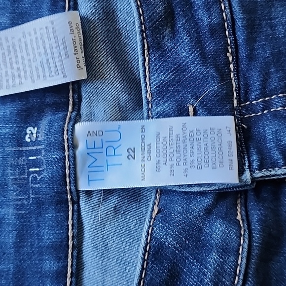 Time & Tru Bootcut Jeans - Picture 3 of 3